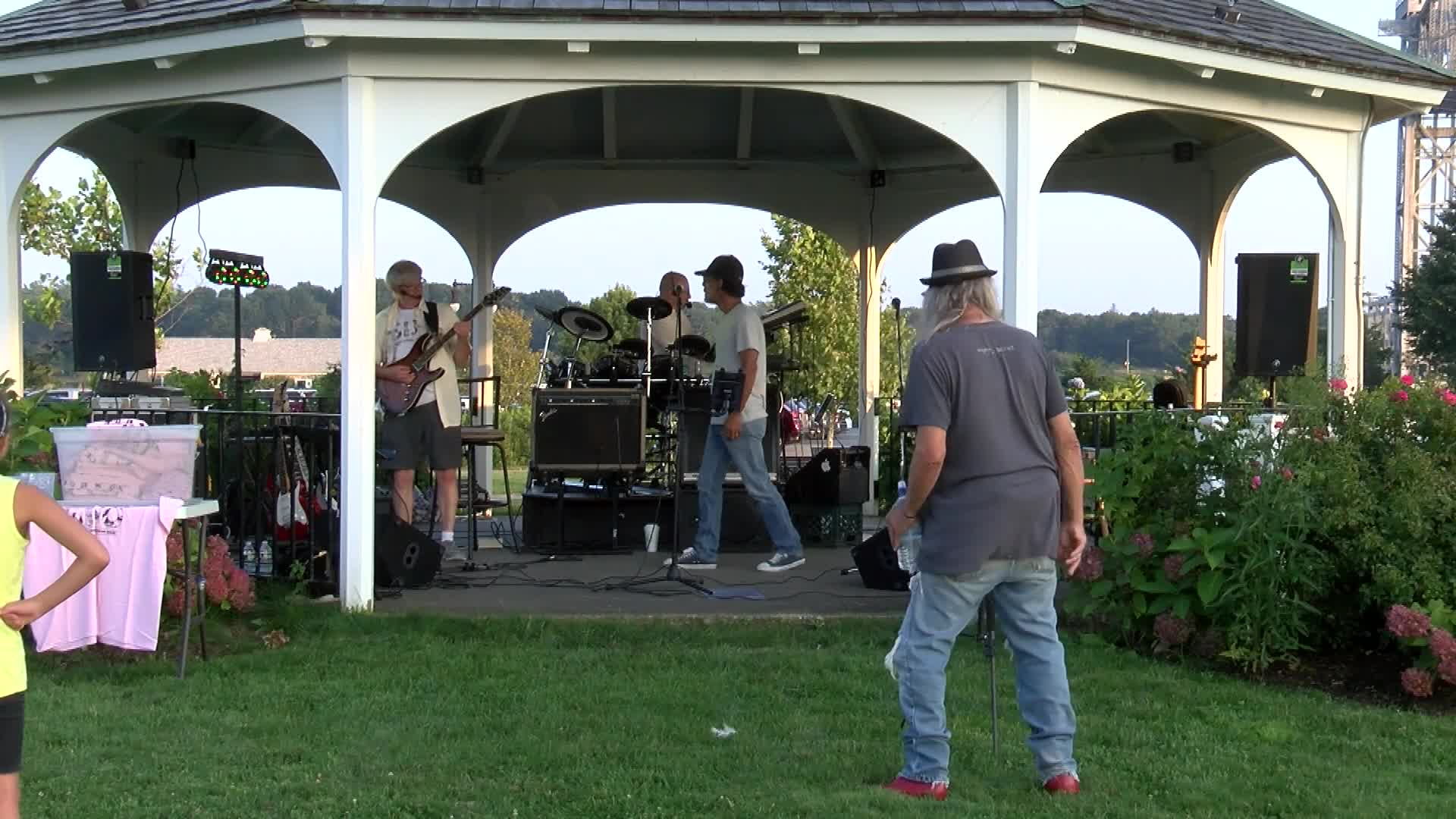 MusicRama: Concerts by the Canal: SIJO